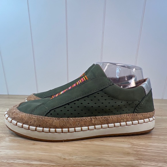 Size‎ 8.5 slip on boat shoes - Picture 3 of 6